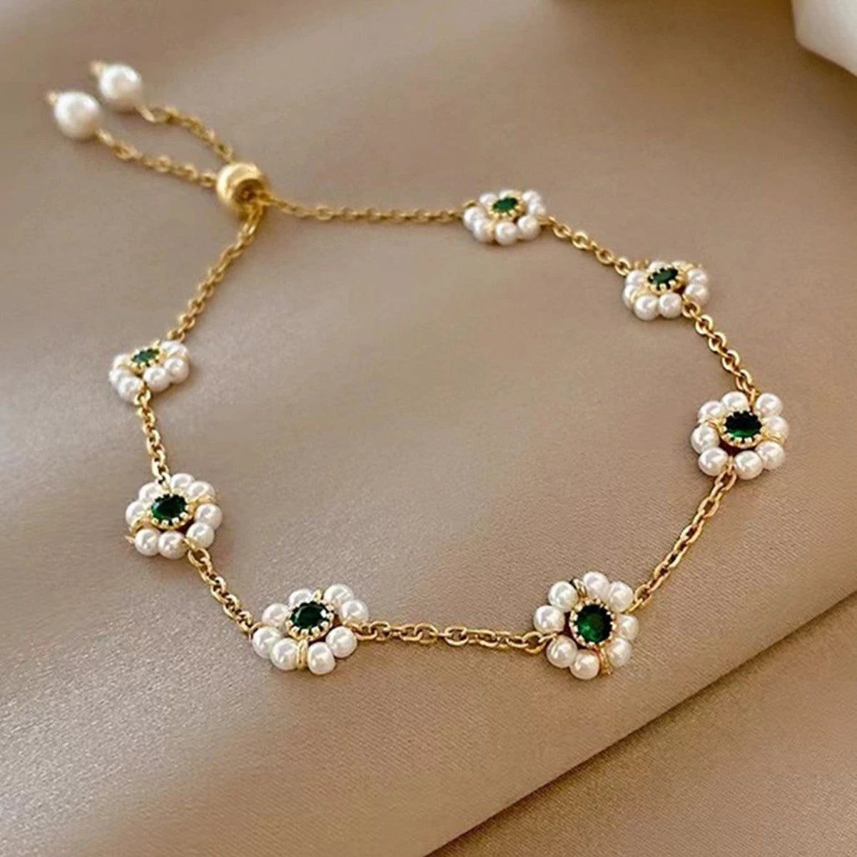 Pearl Flowers Bracelet abzalux